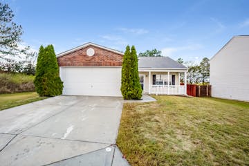 11100 Thousand Oaks Dr Huntersville, NC 28078